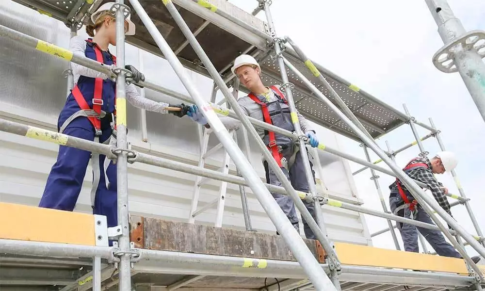 Winds & Collapsing Scaffolding
