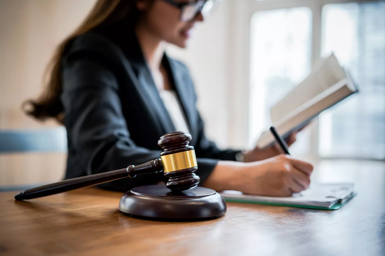 Benefits of Hiring Best Queens Car Accident Lawyer